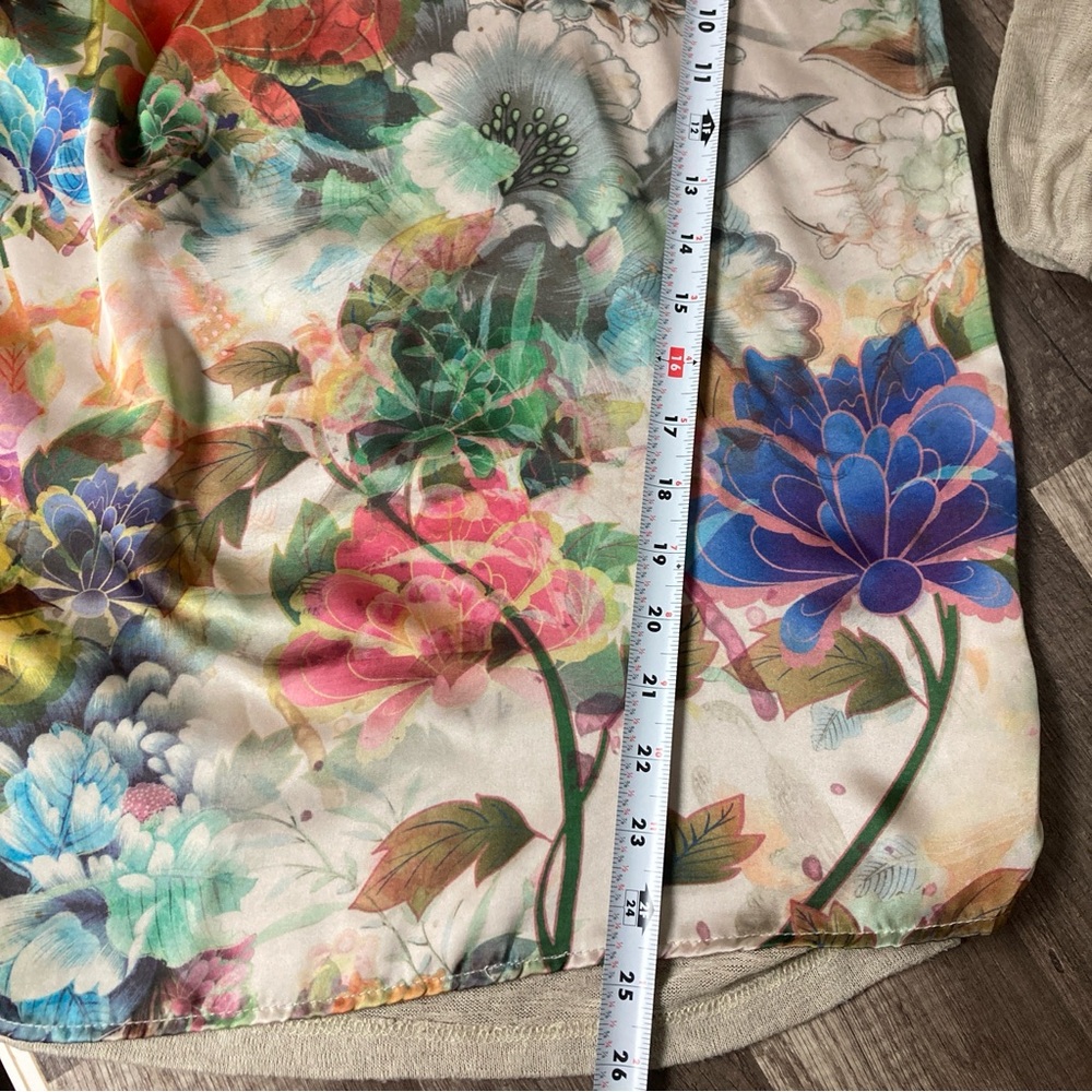 Bobeau Women’s Beige Floral Top Size L - Picture 11 of 11